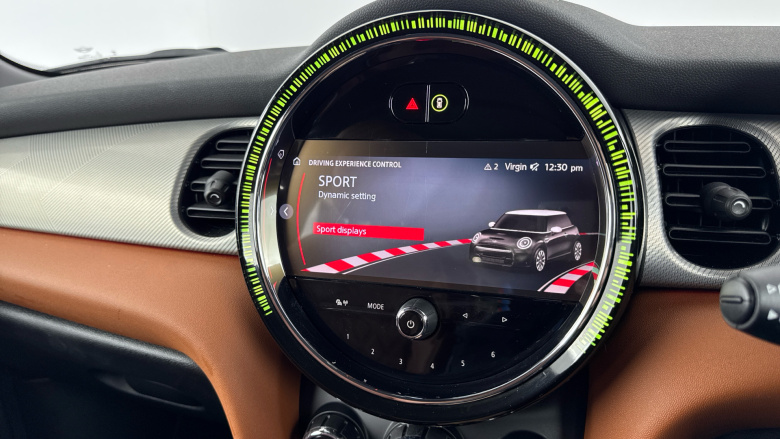 MINI Hatchback 1.5 Cooper Exclusive 3dr Auto Petrol Hatchback